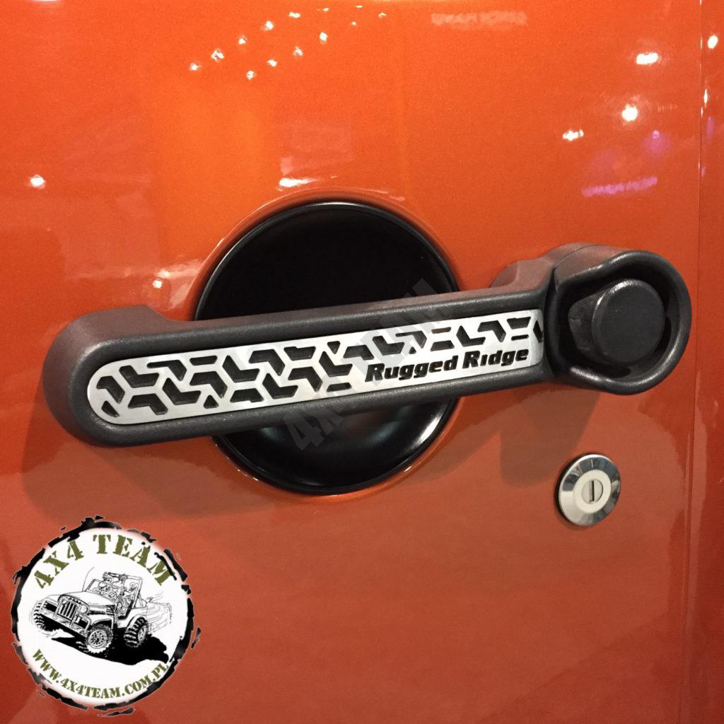 sema_2016_4x4team_e_resize