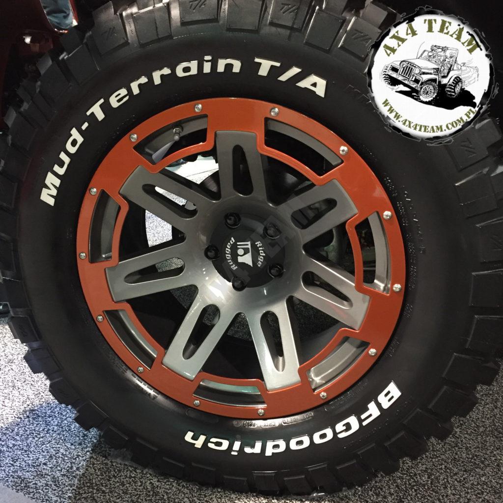 sema_2016_4x4team_f_resize